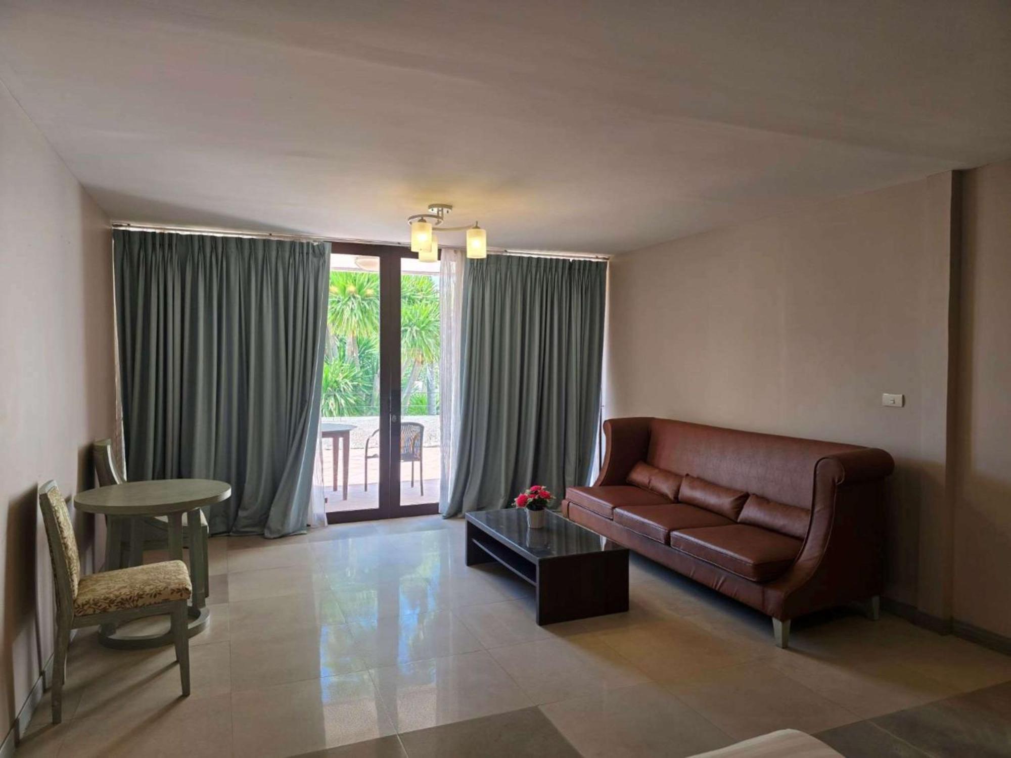 Hotel Tropicana Pattaya Eksteriør bilde