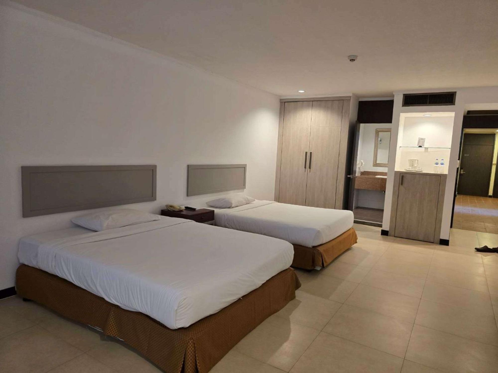Hotel Tropicana Pattaya Eksteriør bilde
