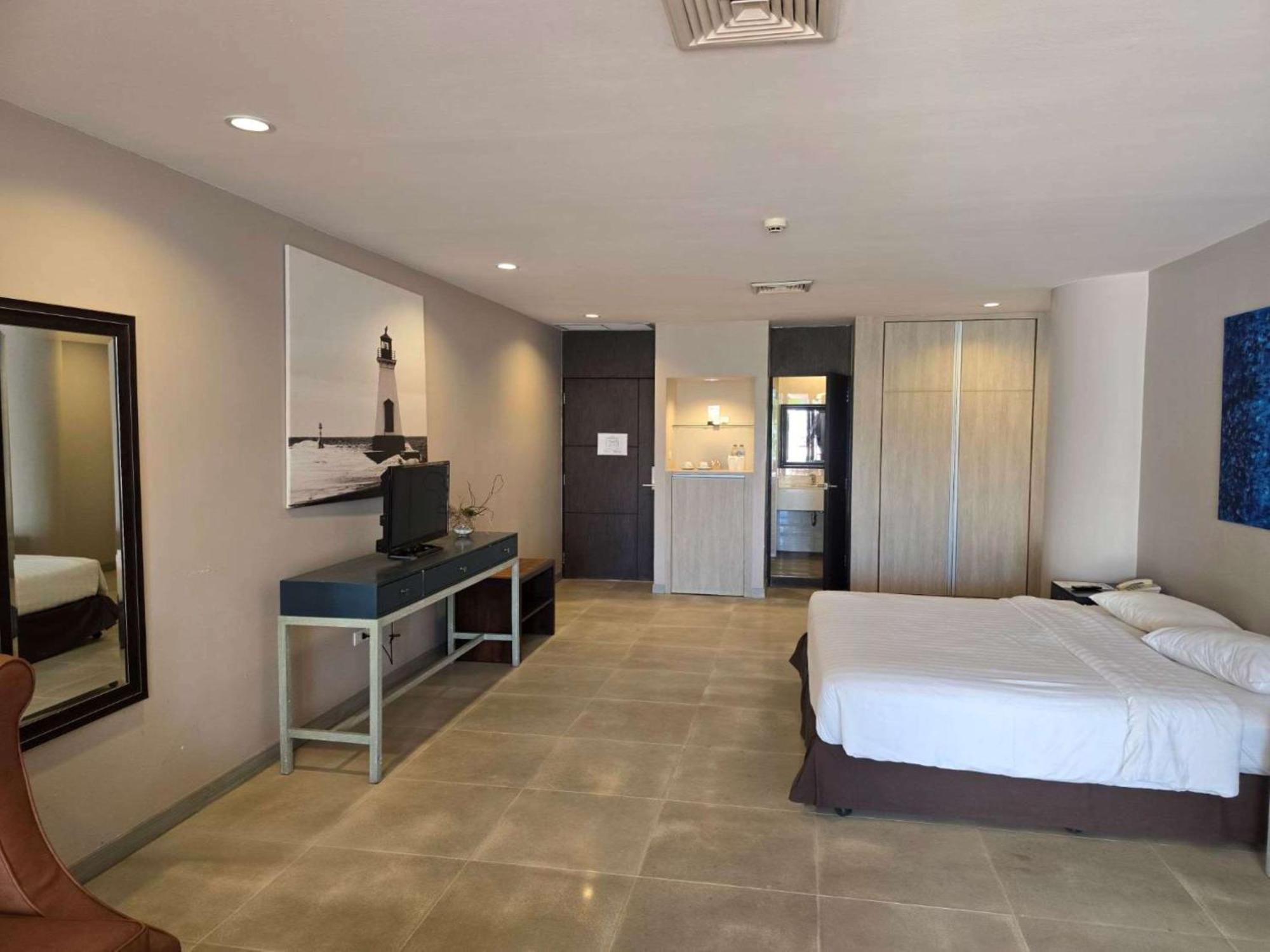 Hotel Tropicana Pattaya Eksteriør bilde